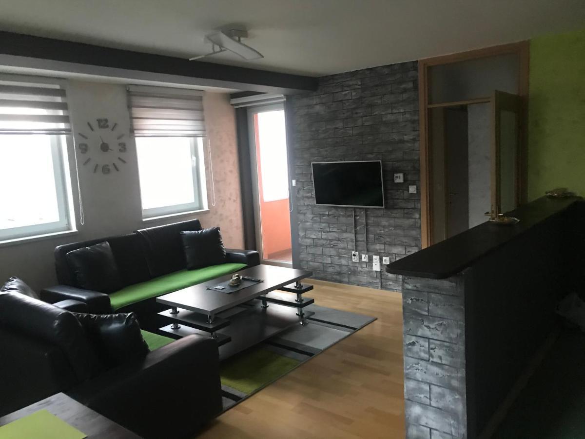 Apartman Stan Luka Appartement Pale Buitenkant foto